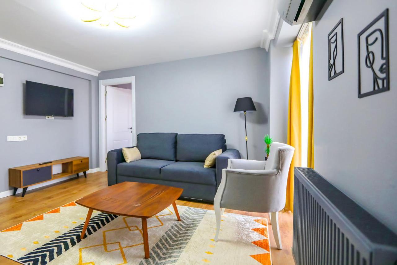 Vibrant Flat 500 M To Uskudar Ferry Station Appartement Istanboel Buitenkant foto