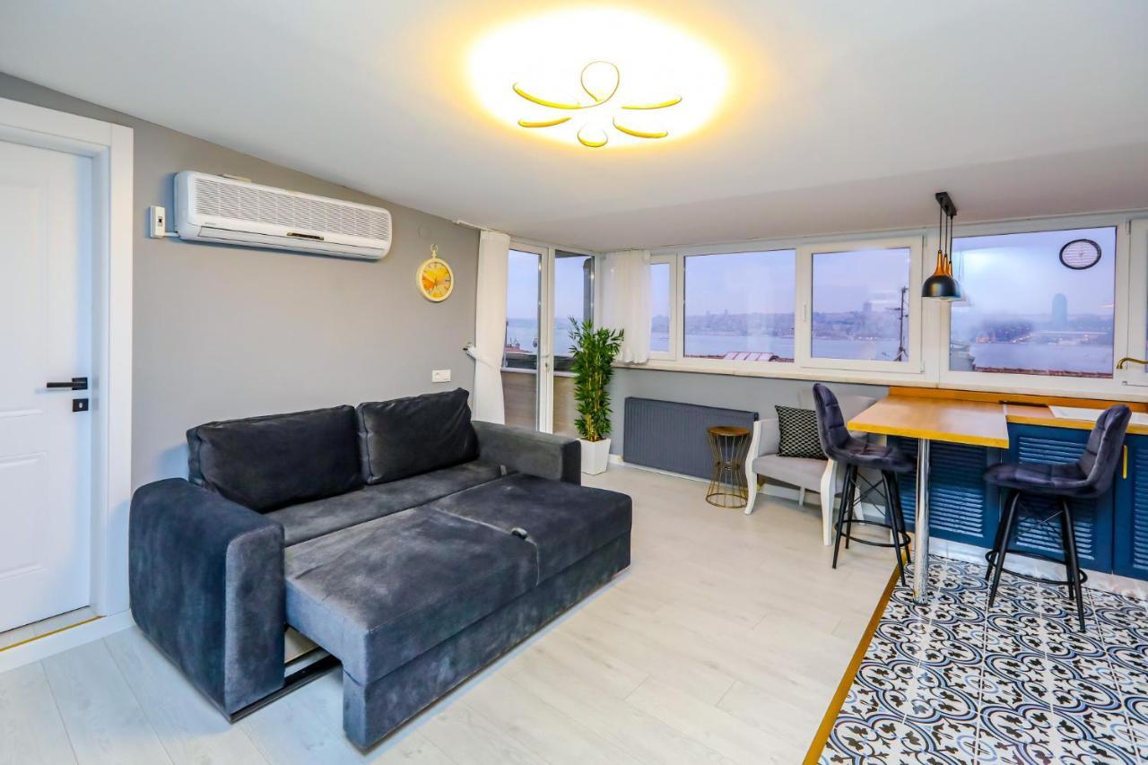 Vibrant Flat 500 M To Uskudar Ferry Station Appartement Istanboel Buitenkant foto